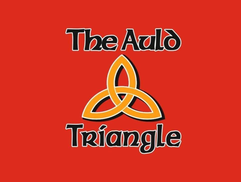 مبيت وإفطار لوجهيرا The Auld Triangle المظهر الخارجي الصورة